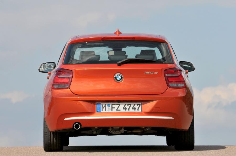  BMW 120d Urban Line 2011 года  (фото 40 из 193)